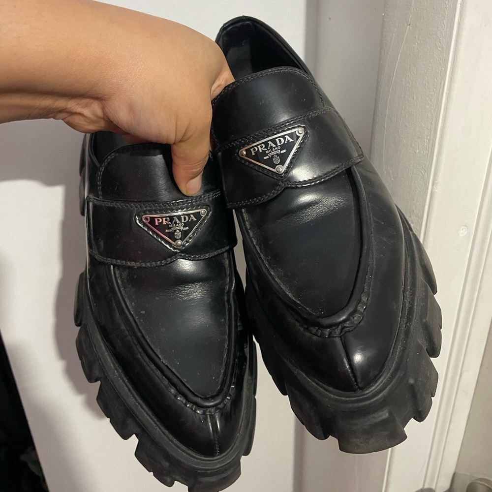 Prada Womens Monolith Pointy Brushed Leather Loafers SIZE 39.5